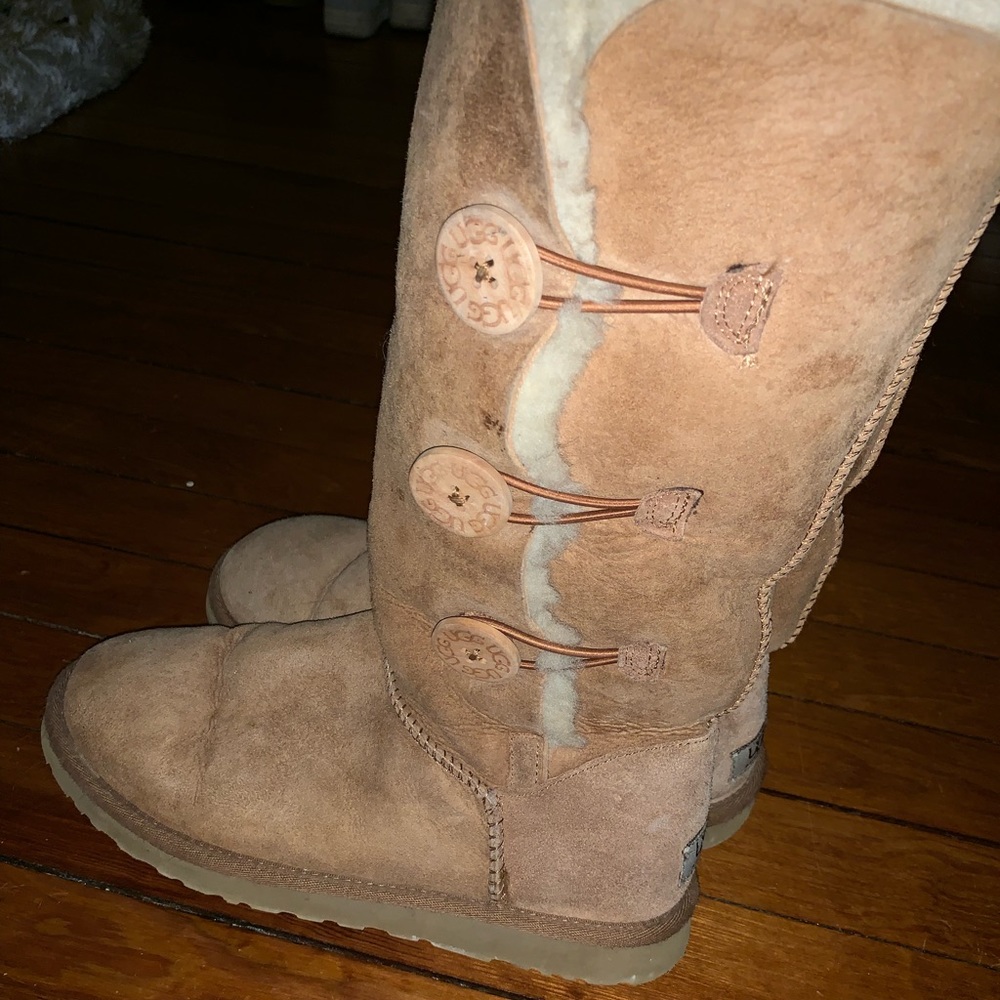 Soft and warm UGGS